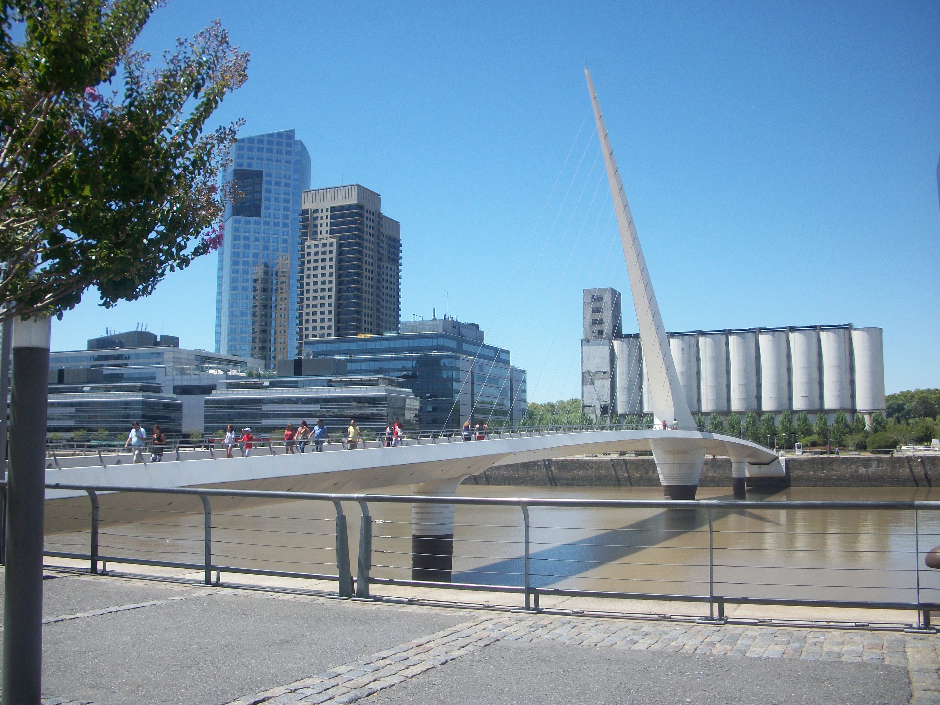 Puente de la Mujer